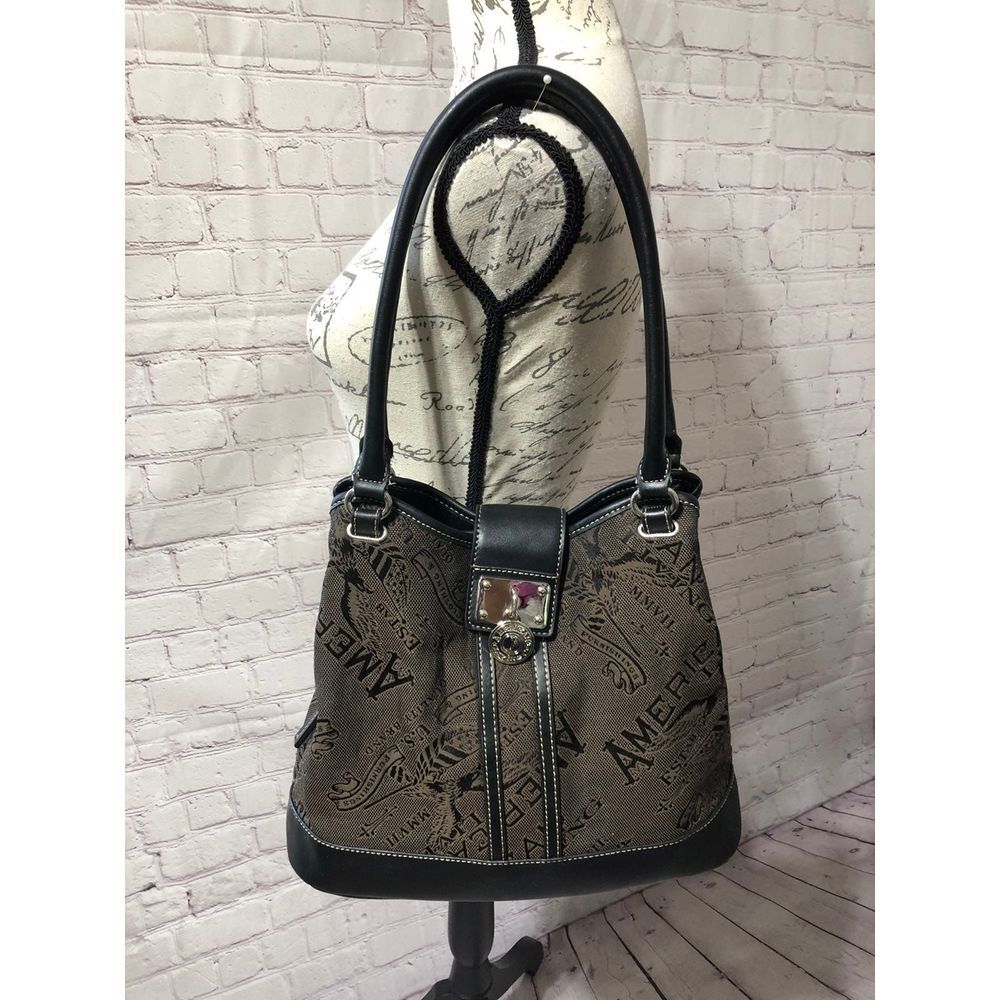13 x 11 x 5 1/2 American living handbag
